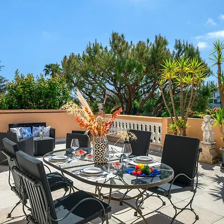 Apartmán Fabron, Terrasse & Piscine Dans *