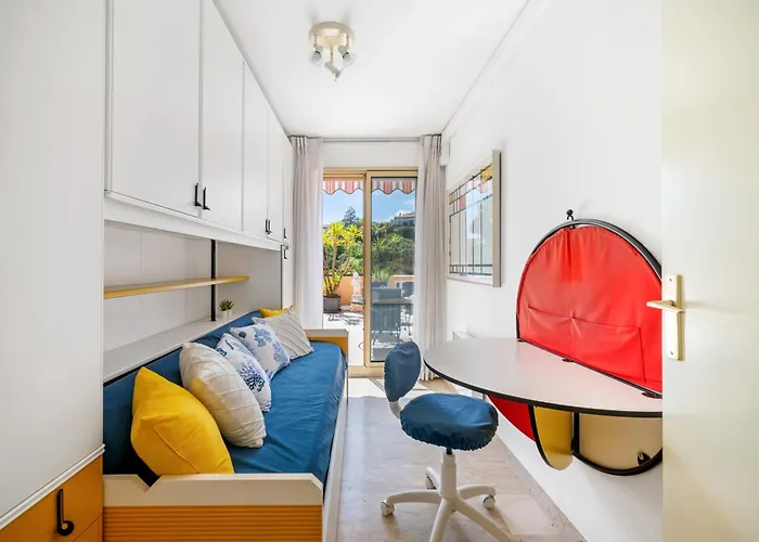 Fabron, Terrasse&piscine Dans Résidence Appartement *